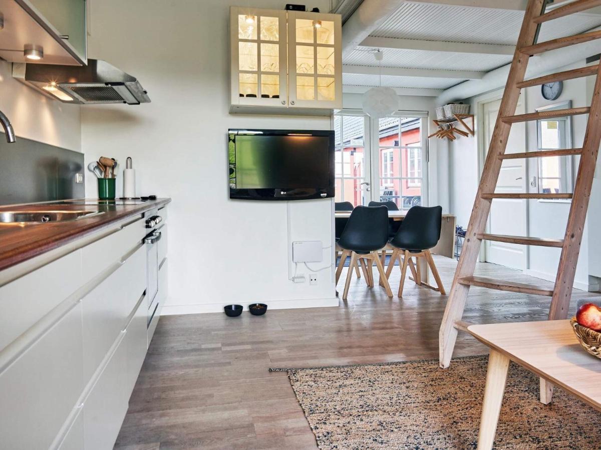 5 Person Holiday Home In AÅkirkeby Extérieur photo